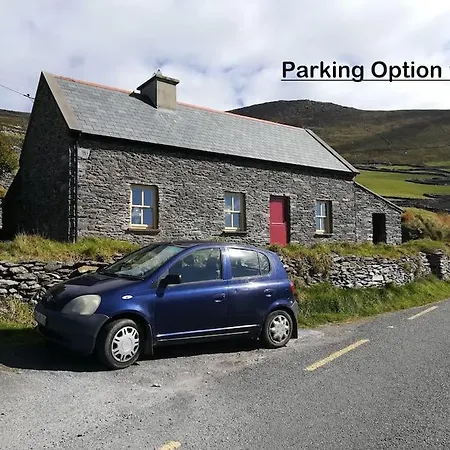 Coastal Cottage, On Wild Atlantic Way * دينغل